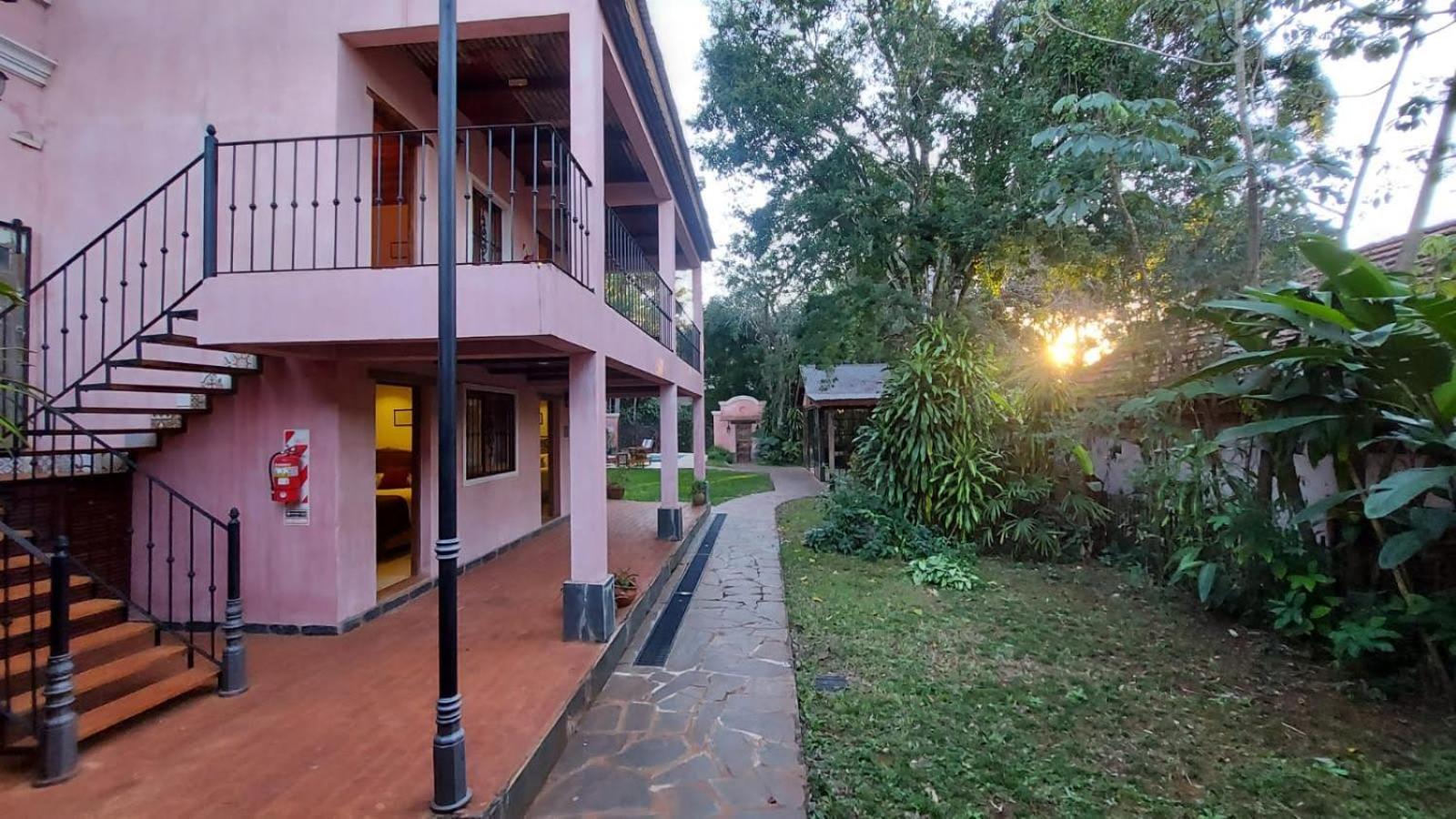Rincon Escondido B&B プエルト・イグアス エクステリア 写真